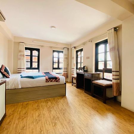 Hotel Durbar Side بهاكتابور المظهر الخارجي الصورة